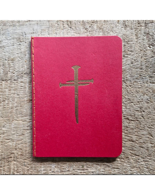 Petit carnet rouge avec croix