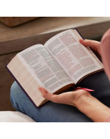 NKJV Compact Reference Bible
