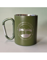 Tasse métallique verte avec anse mousqueton